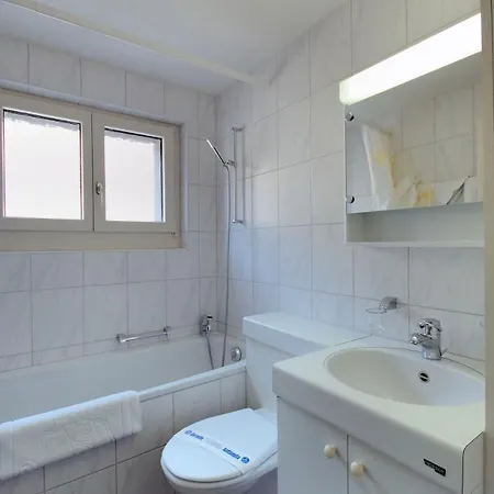 City-studio - Sweet And Modest - Crown 14 Zurich