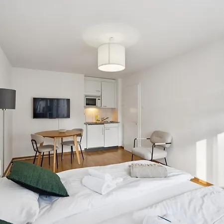 City-studio - Sweet And Modest - Crown 14 Daire *