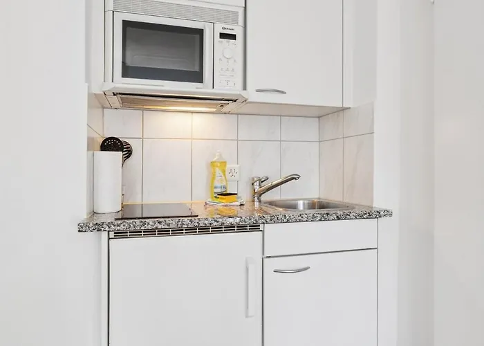 City-studio - Sweet And Modest - Crown 14 Apartment *